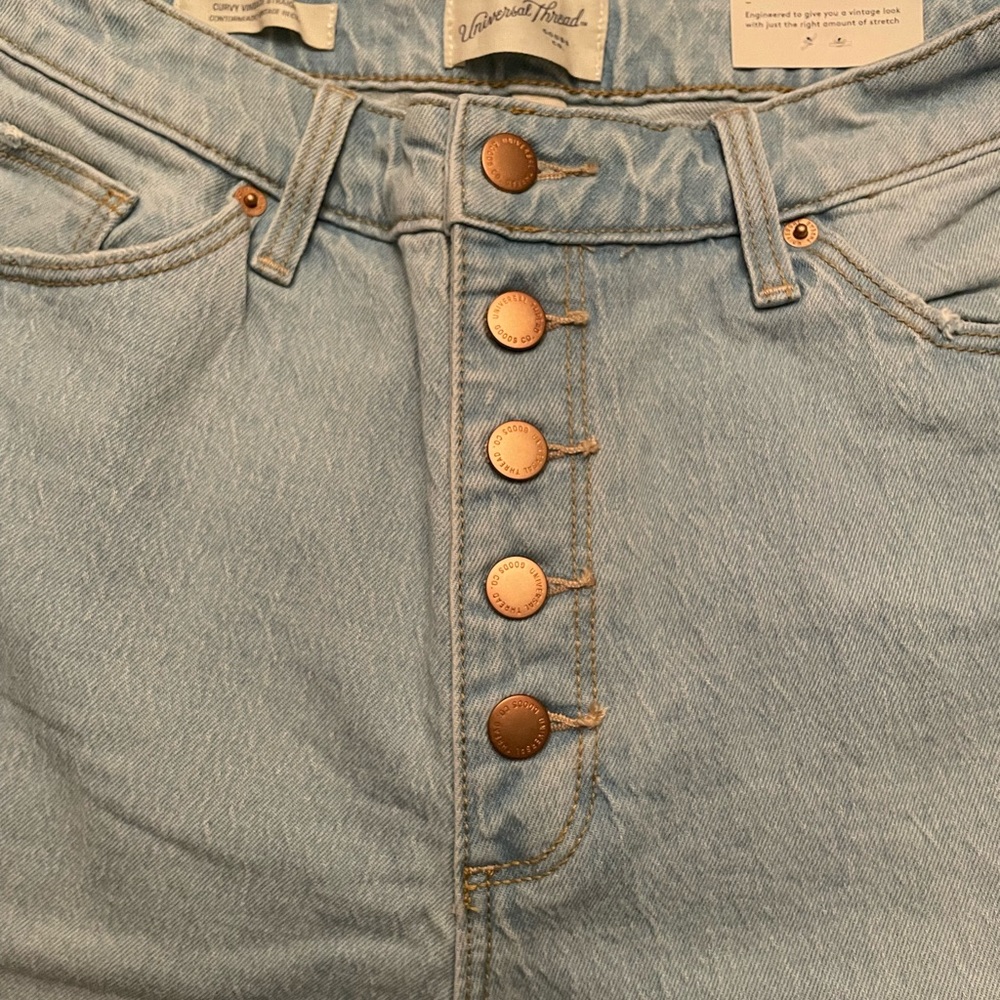 Women’s curvy fit high-rise vintage straight jeans - Picture 2 of 8
